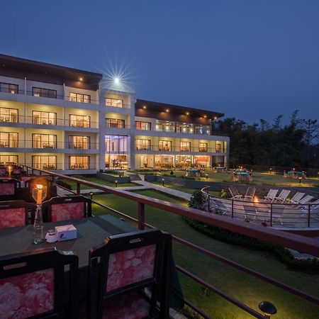 Park Safari Resort Саураха Екстериор снимка