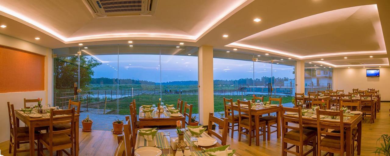 Park Safari Resort Саураха Екстериор снимка