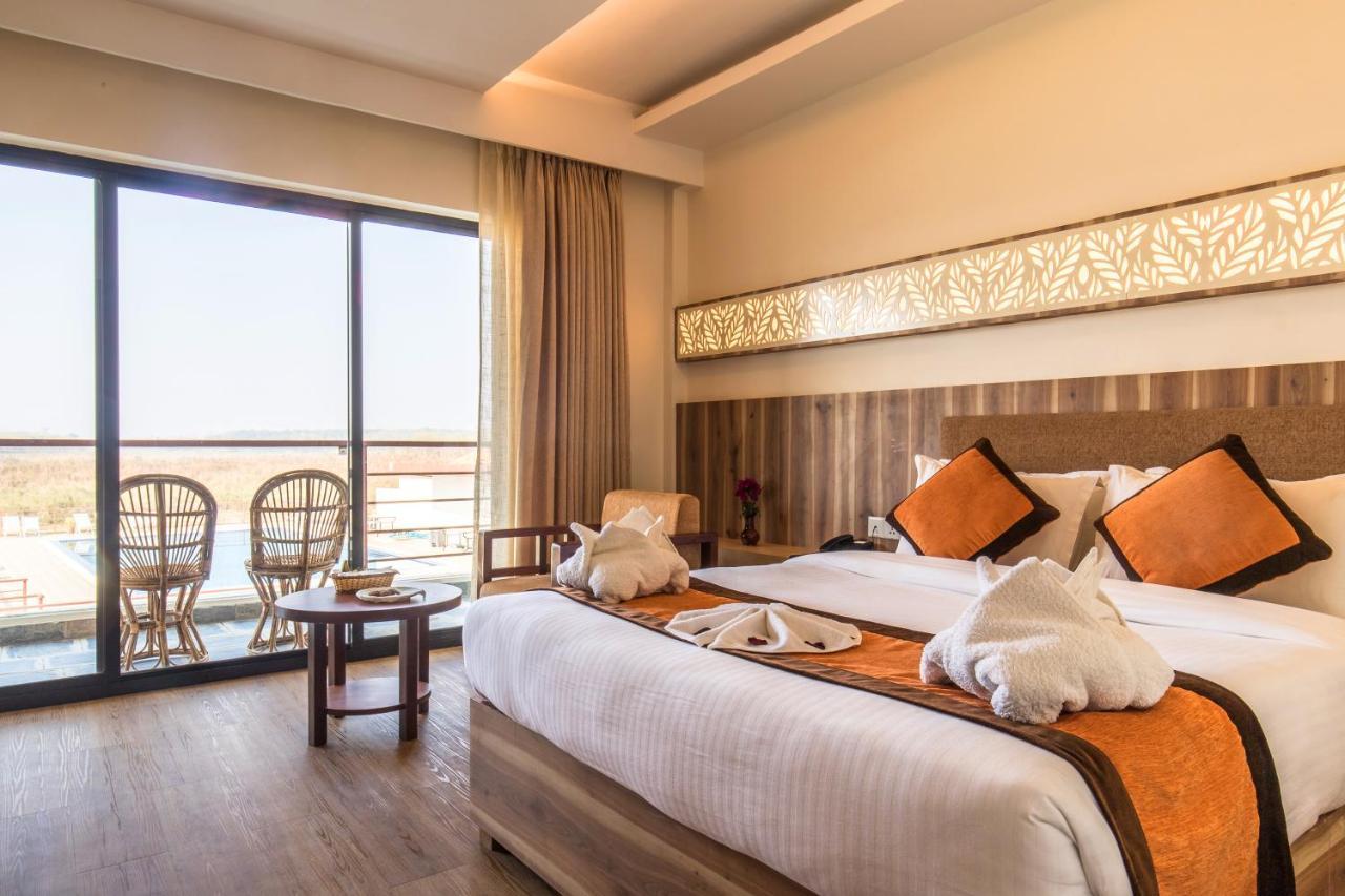 Park Safari Resort Саураха Екстериор снимка