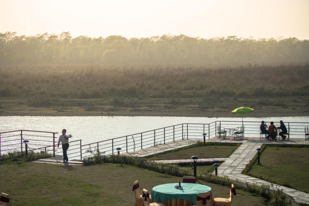 Park Safari Resort Саураха Екстериор снимка